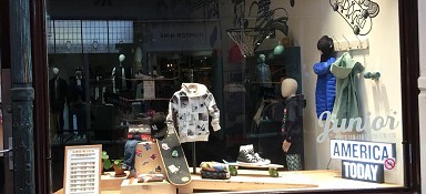 Complete winkelinrichting AT Haarlem